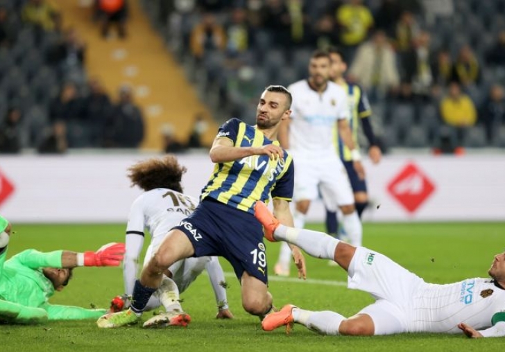 YMS, Fenerbahçeye de Moral Oldu: 2-0
