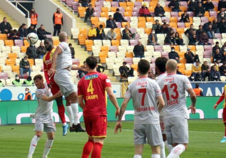 YMS, Protestoyla Başladı Mağlup Bitirdi:1-2