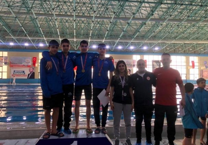 Yüzücülerde Türkiye yarı finali sevinci